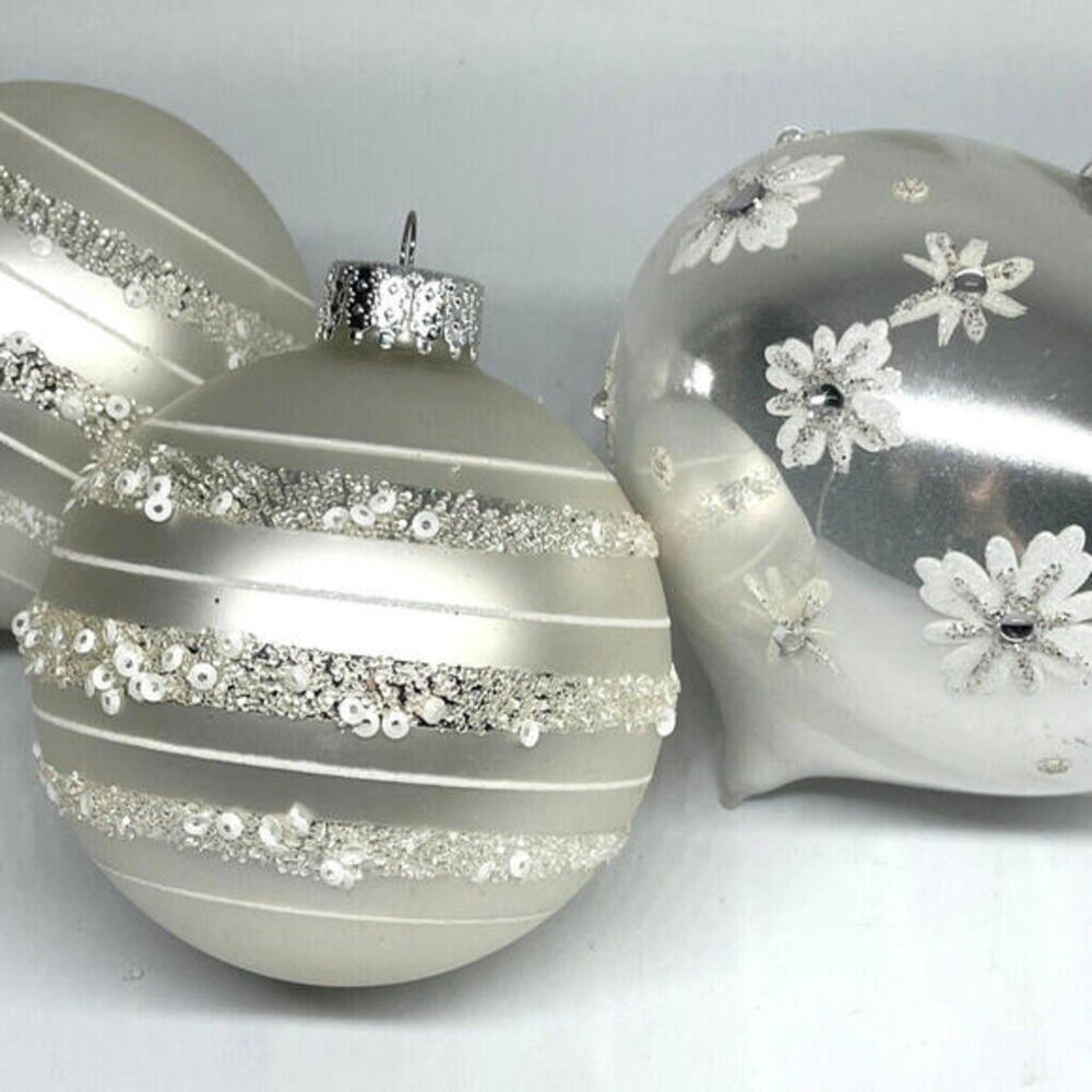 Silver Jewels‎ Flowers Sequins Glass Christmas Ornaments LOT of 3